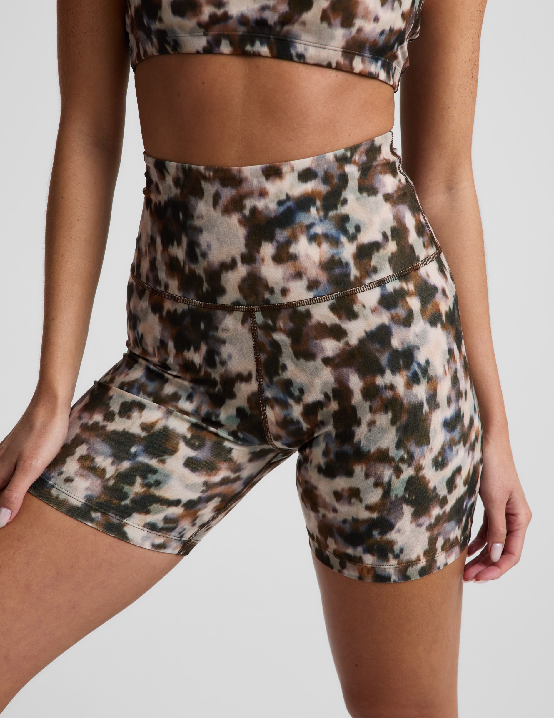 Dappled Roan SoftMark Keep Pace Biker Short - Image 4