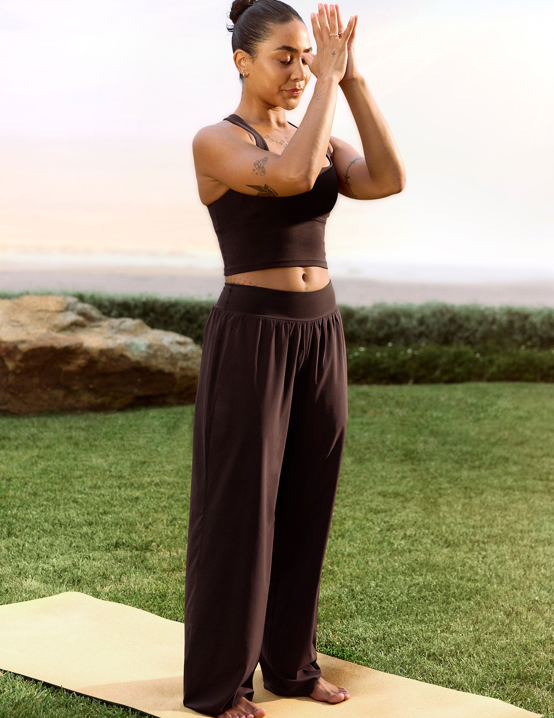 glowzone? Hybrid Straight Leg Pant 31