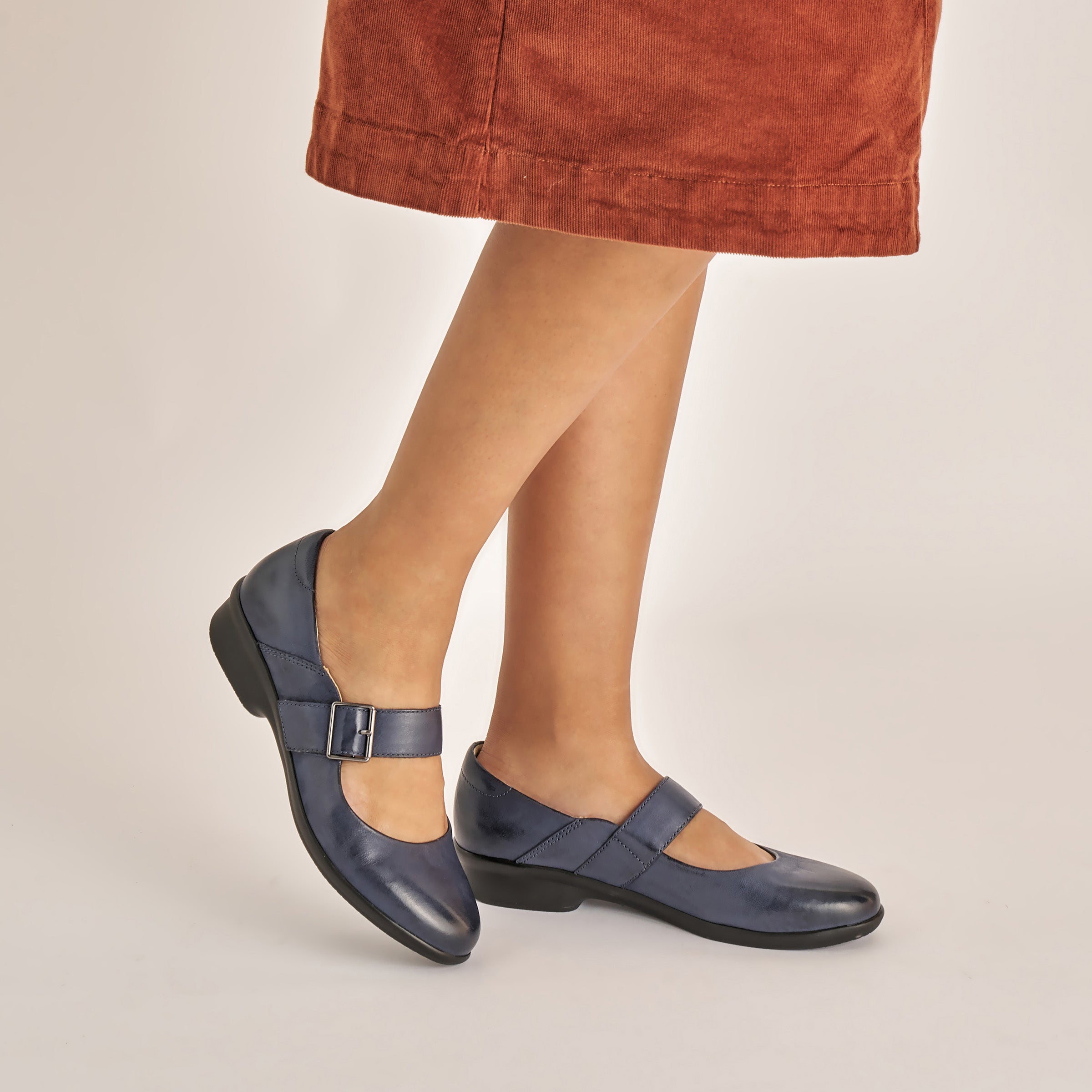 Collette Navy Burnished Nubuck - Image 2