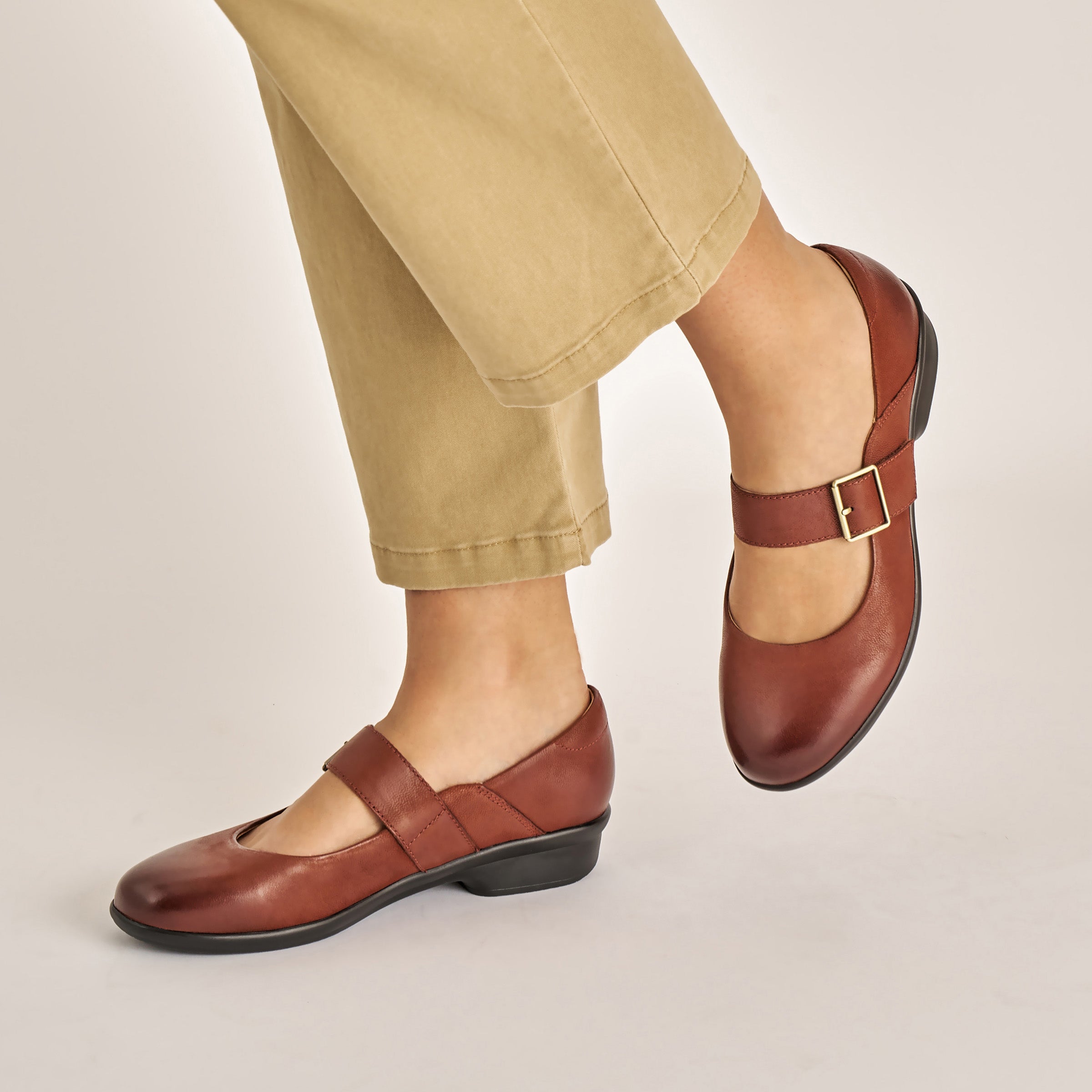 Collette Russet Burnished Nubuck - Image 2