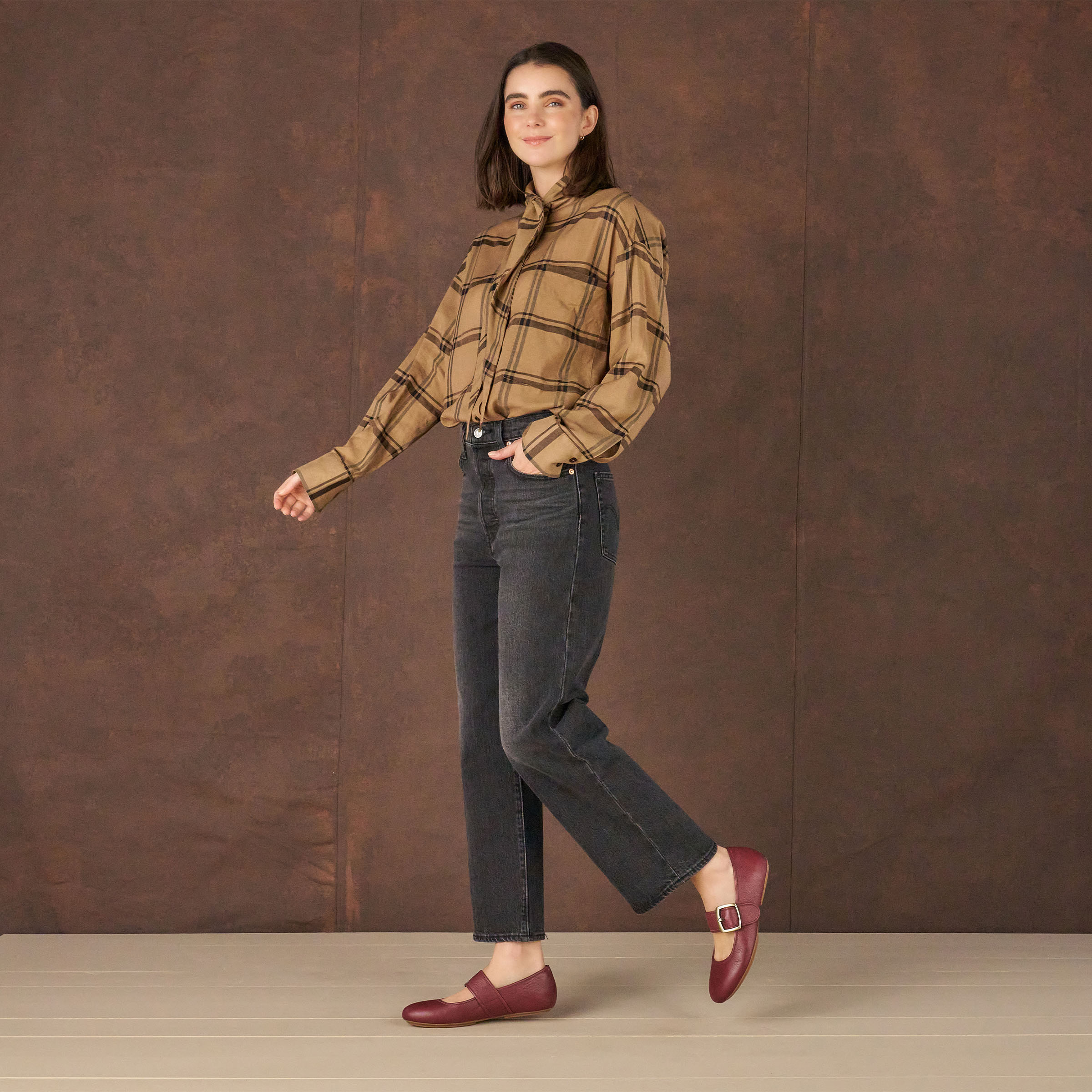 Matilda Sangria Leather - Image 6