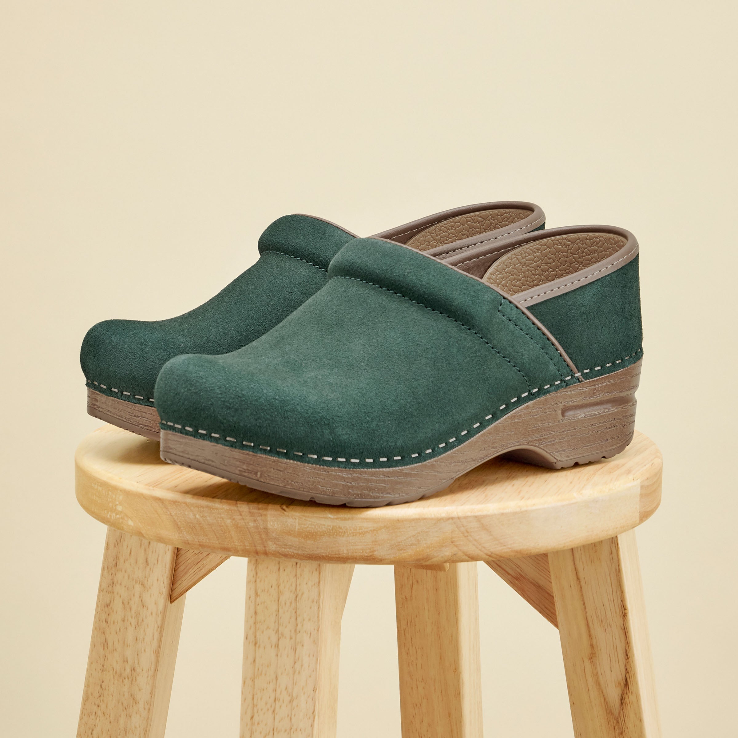Professional Evergreen Suede - Image 9