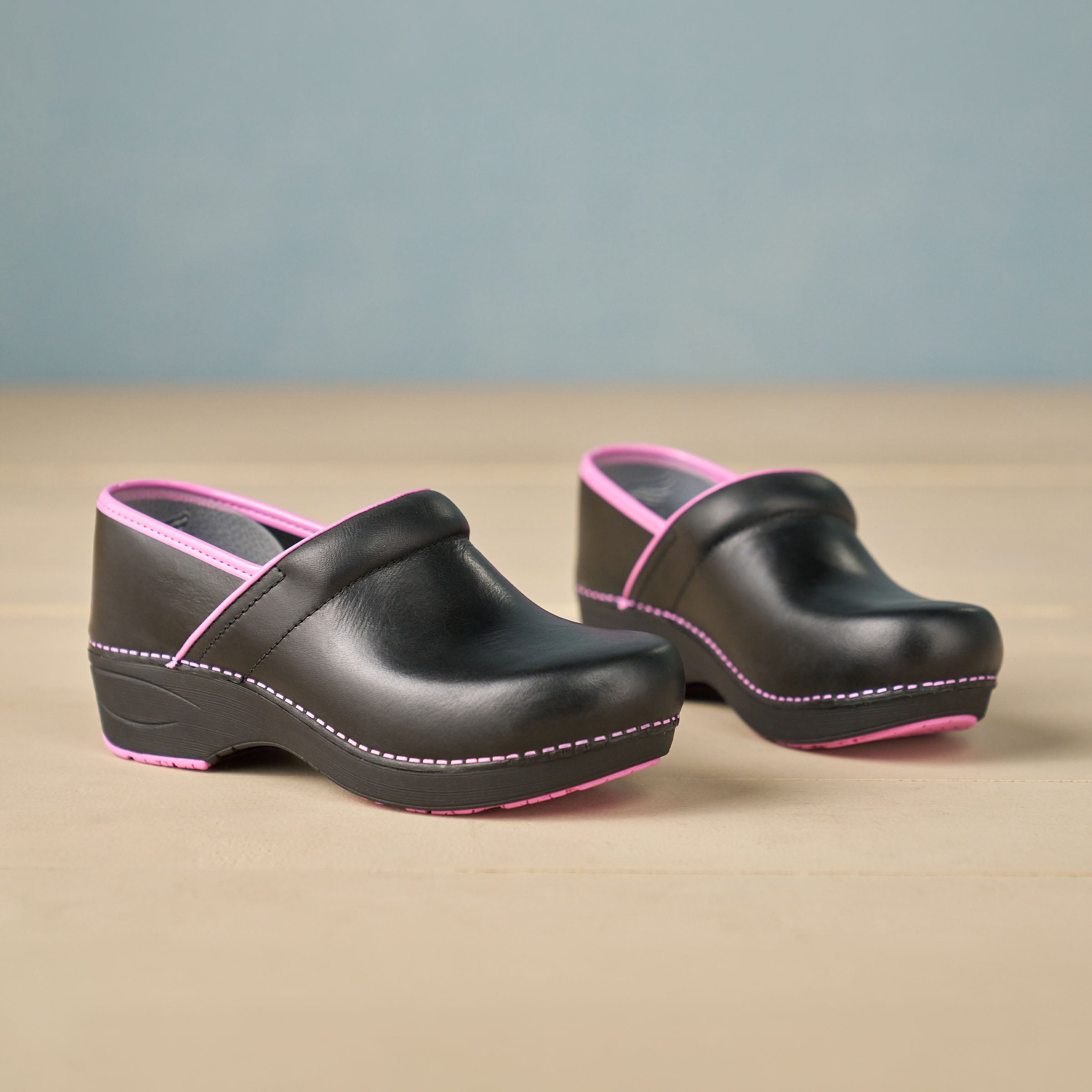 XP 2.0 Black/Pink Leather - Image 2