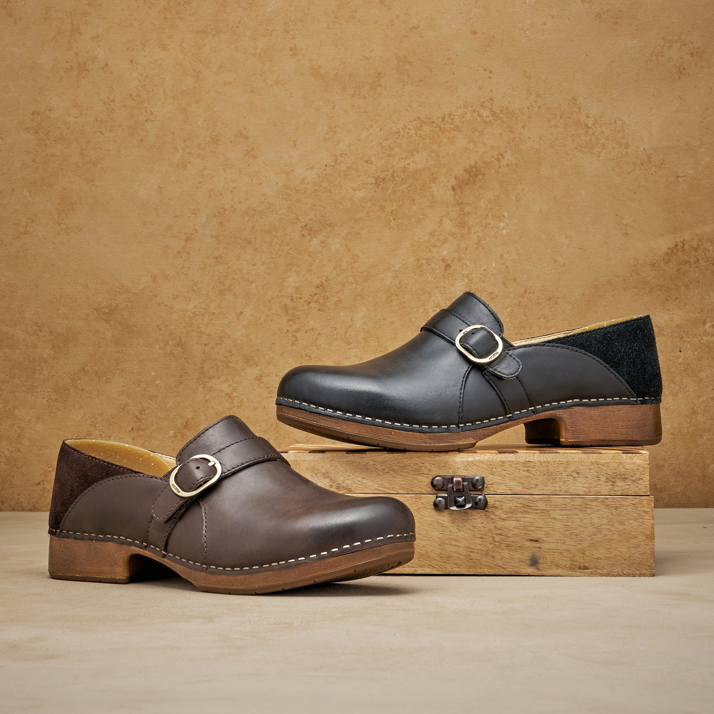 Margaret Black Burnished Calf Clog - Image 2