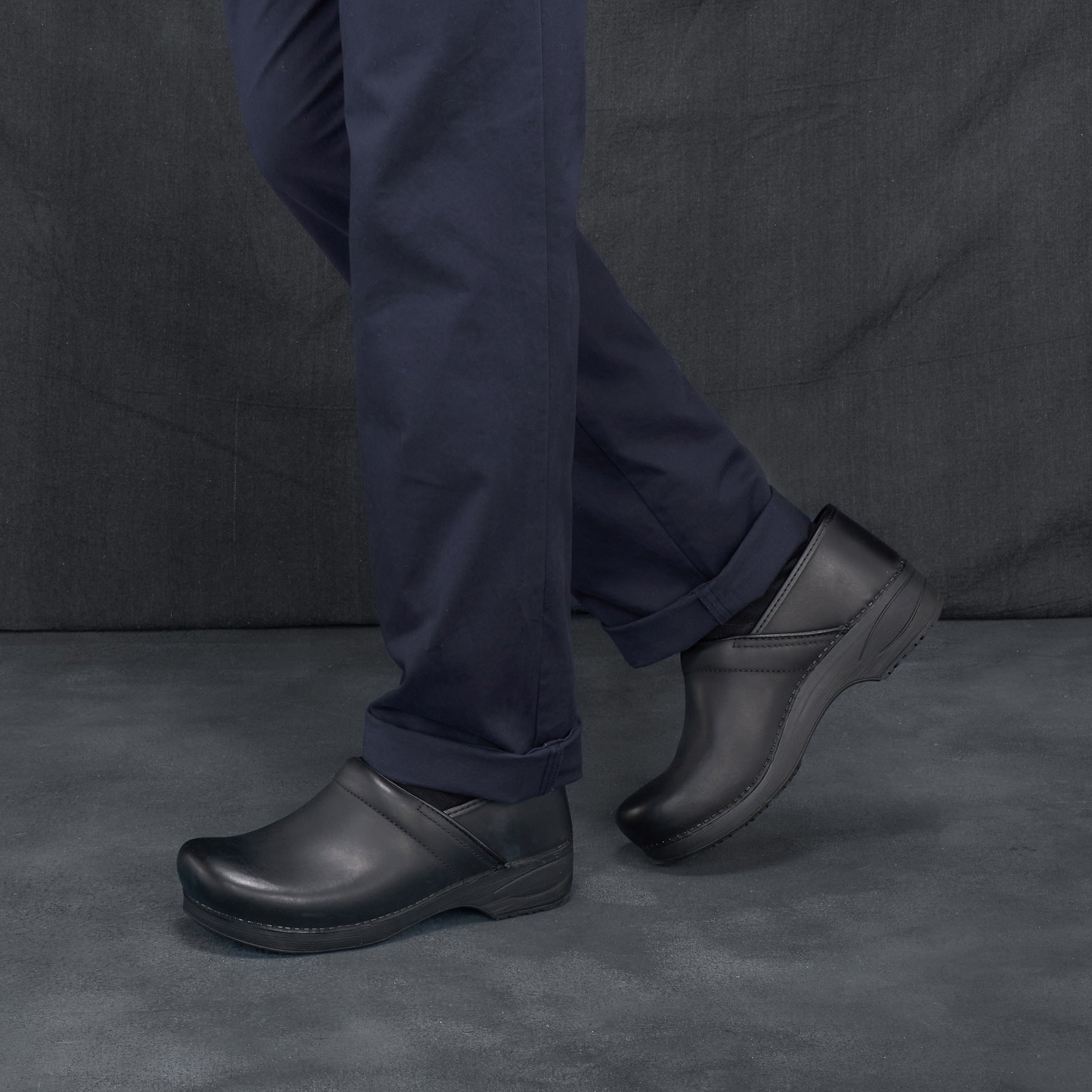 XP 2.0 Mens Black Burnished Nubuck - Image 2