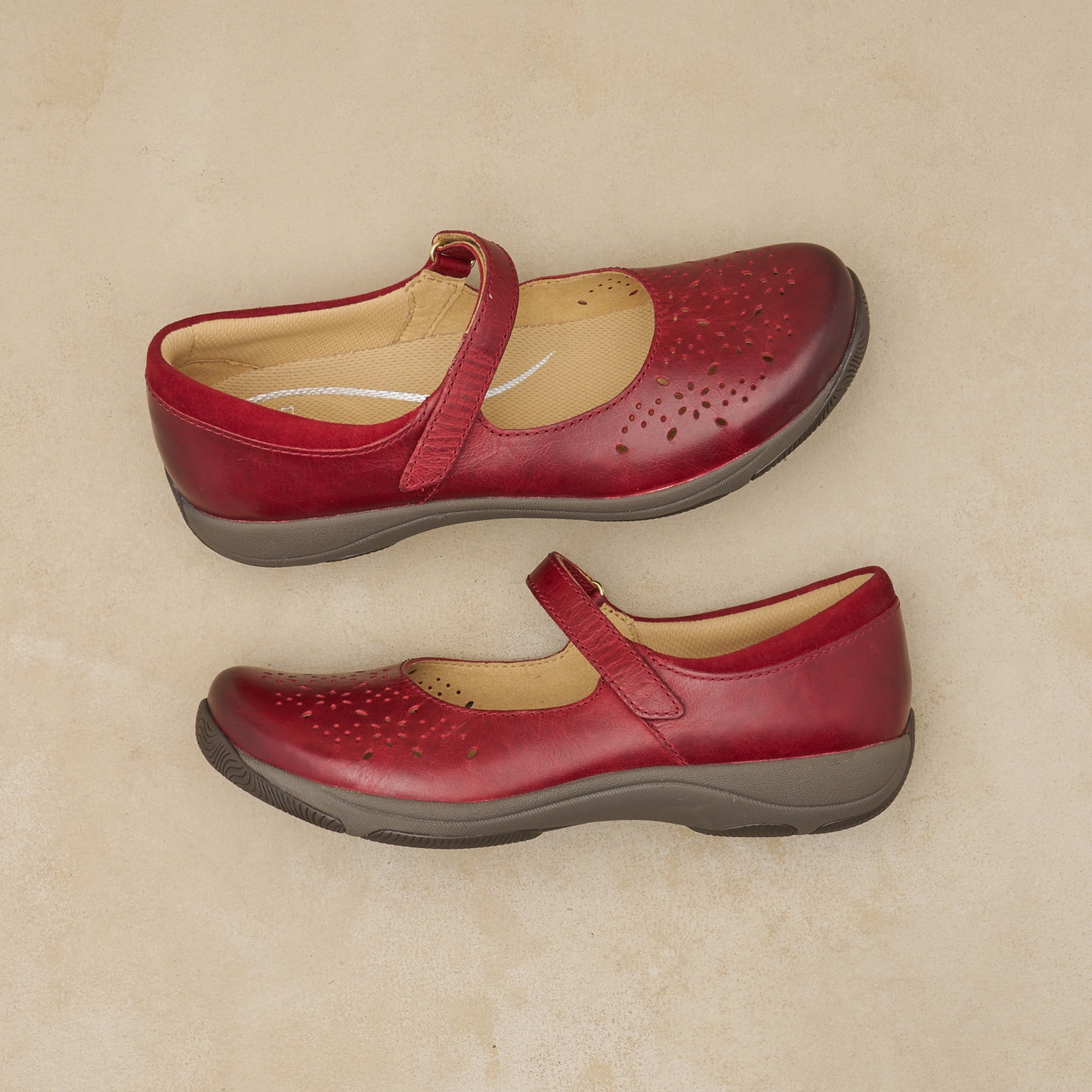 Stacy Red Waxy Burnished - Image 9