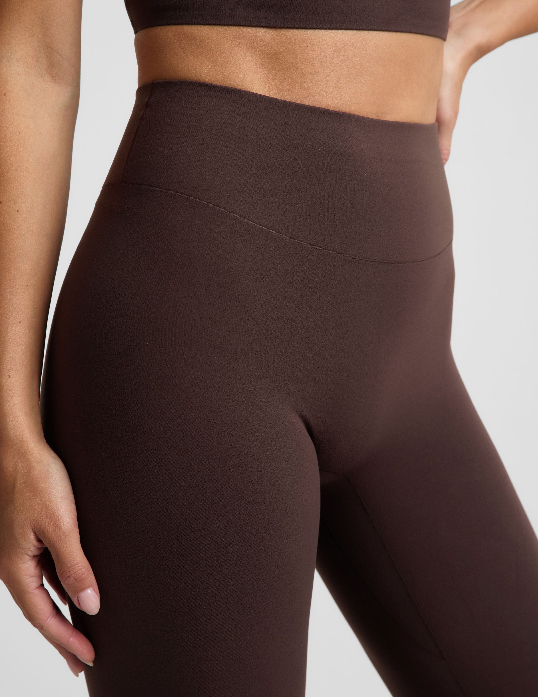glowzone? High Waisted Midi Legging - Image 4